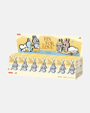 LABUBU THE MONSTERS PIN FOR LOVE A-M BOX 100% AUTENTIC